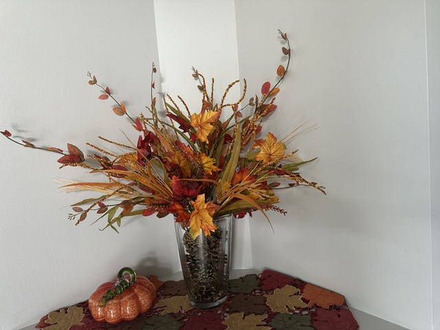 Fall decoration, cutout