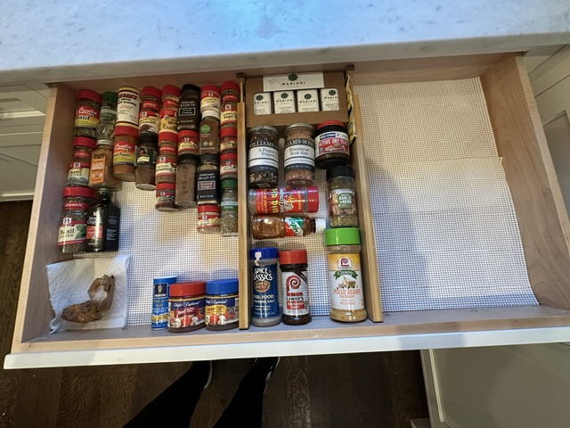 Hinsdale Pantry After 6